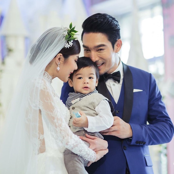 แต่งงาน โอ๊ต จีน่า แต่งงาน โอ๊ต จีน่า