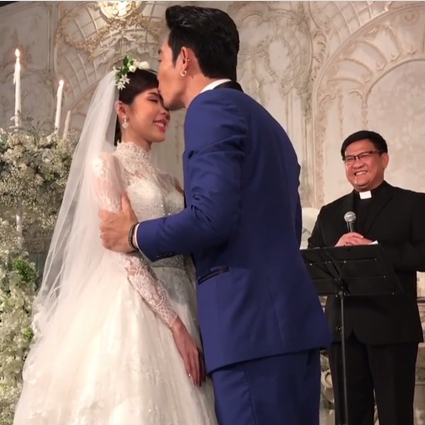 แต่งงาน โอ๊ต จีน่า แต่งงาน โอ๊ต จีน่า