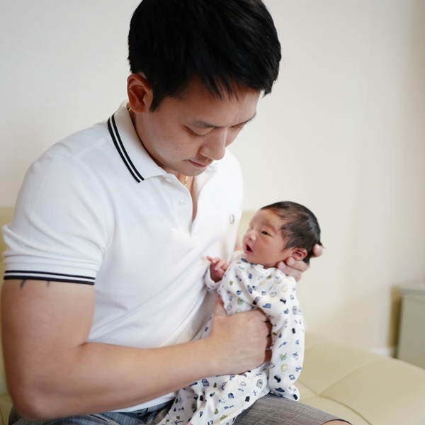เนย โชติกา ไฮโซอาร์ม เนย โชติกา ไฮโซอาร์ม