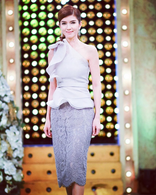 โบว์ แวนด้า โบว์ แวนด้า