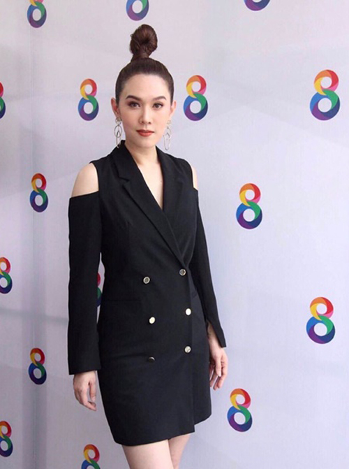 เมย์ ปทิดา อั้ม ไฮโซฟลุค เมย์ ปทิดา อั้ม ไฮโซฟลุค