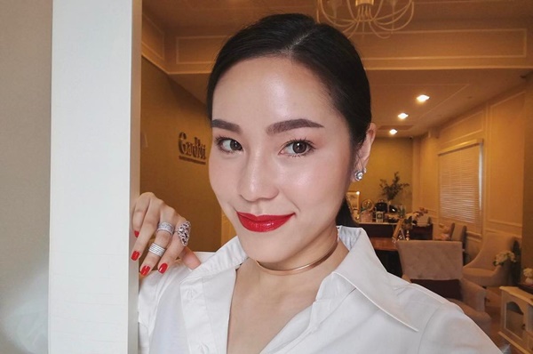 เผือก พงศธร เผือก พงศธร