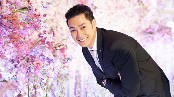 แอมป์ พีรวัศ แอมป์ พีรวัศ