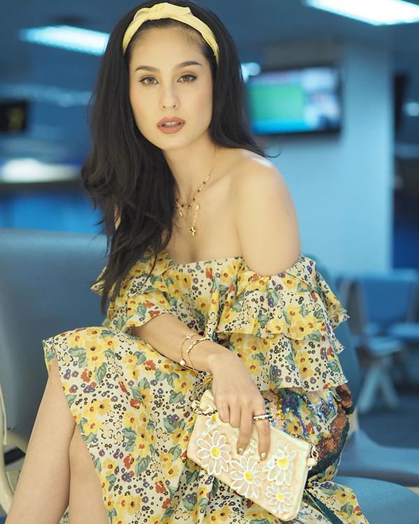 ขวัญ อุษามณี ขวัญ อุษามณี