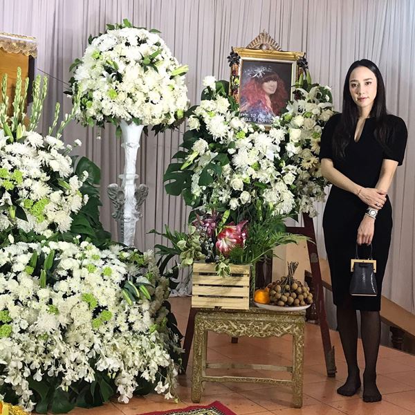 คุณเสาว์ คุณเสาว์