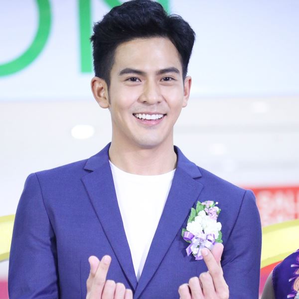 เต้ย พงศกร เชียร์ ฑิฆัมพร เต้ย พงศกร เชียร์ ฑิฆัมพร