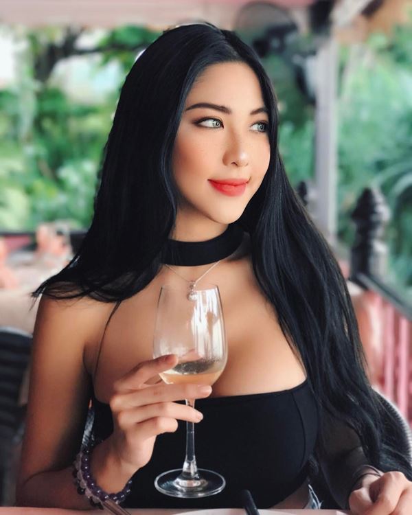 หวาย ปัญญริสา หวาย ปัญญริสา