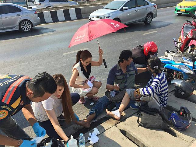 จั๊กจั่น อคัมย์สิริ จั๊กจั่น อคัมย์สิริ