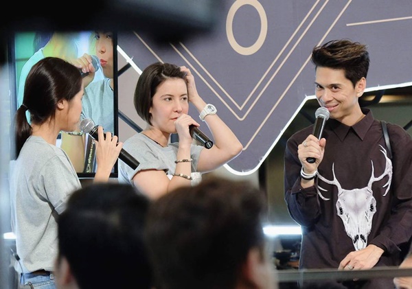 ซุปตาร์ร่วมใจ ช่วยเหลือพี่น้องชาวใต้ ในงานตัดช่วยใต้ ซุปตาร์ร่วมใจ ช่วยเหลือพี่น้องชาวใต้ ในงานตัดช่วยใต้