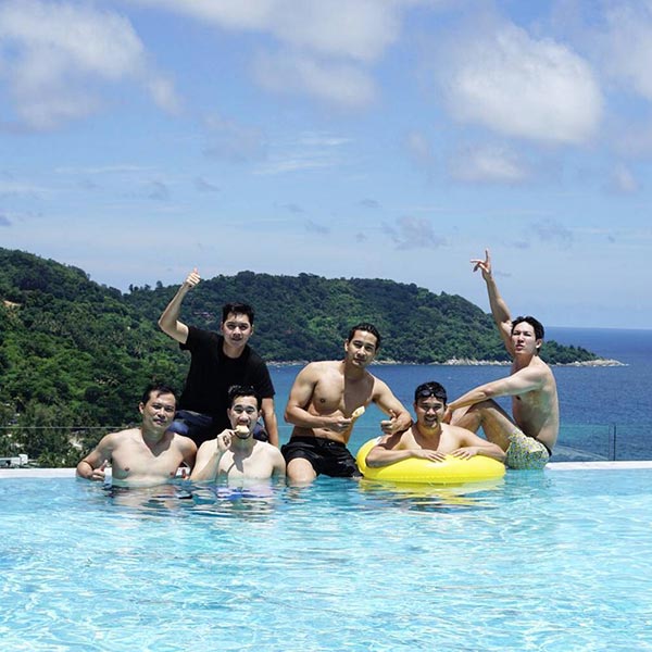 ป้อง ณวัฒน์ ป้อง ณวัฒน์