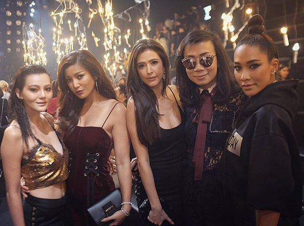 แฟชั่นโชว์ Vatanika แฟชั่นโชว์ Vatanika