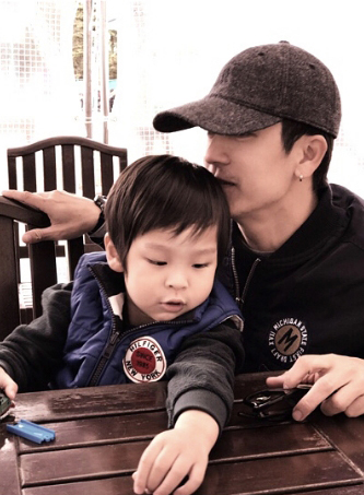 ติ๊ก น้องเต็นท์ ติ๊ก น้องเต็นท์