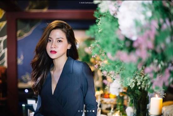 ท็อป จรณ ทุ่มจัดหนัก เนรมิตวันเกิด ใบเฟิร์น ท็อป จรณ ทุ่มจัดหนัก เนรมิตวันเกิด ใบเฟิร์น