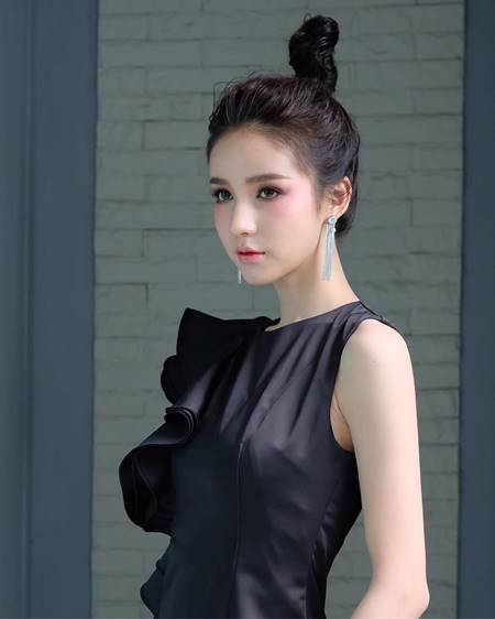 โยชิ รินรดา โยชิ รินรดา