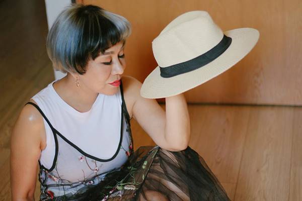 ครูอ้วน มณีนุช กับ 10 ทรงผมสุดเก๋ หลากสไตล์ ยอมใจในความแนว ครูอ้วน มณีนุช กับ 10 ทรงผมสุดเก๋ หลากสไตล์ ยอมใจในความแนว