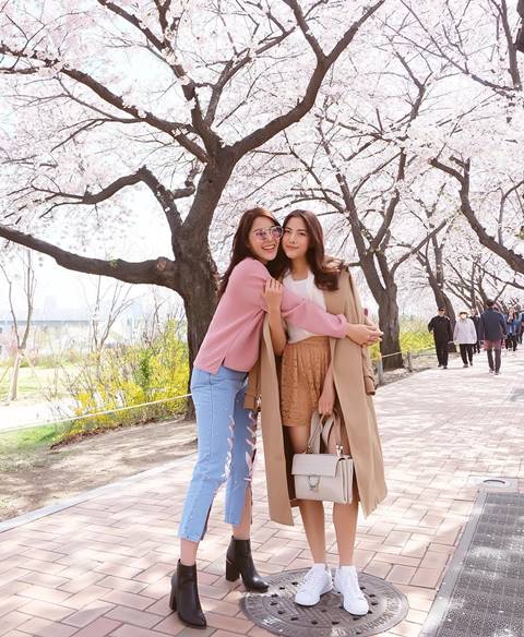 เบลล่า เปรี้ยว พรีม นำทีมทัวร์เกาหลีพร้อมคนสนิท กับภาพสวยปังยกกำลัง 10 เบลล่า เปรี้ยว พรีม นำทีมทัวร์เกาหลีพร้อมคนสนิท กับภาพสวยปังยกกำลัง 10