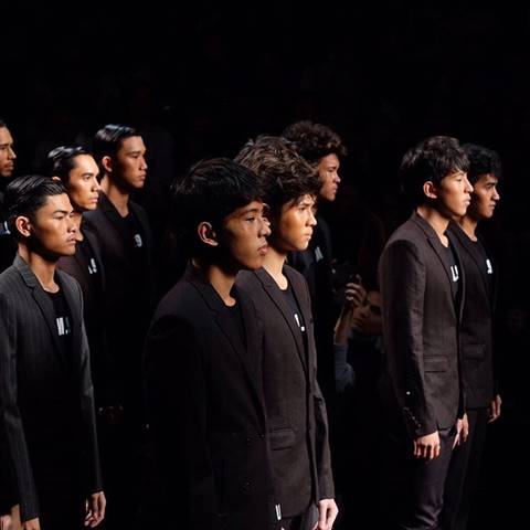 หล่อได้แม่ ! น้องอีตั้น ลูกหมิว ลลิตา อวดมาดนายแบบเป๊ะทุกย่างก้าว หล่อได้แม่ ! น้องอีตั้น ลูกหมิว ลลิตา อวดมาดนายแบบเป๊ะทุกย่างก้าว