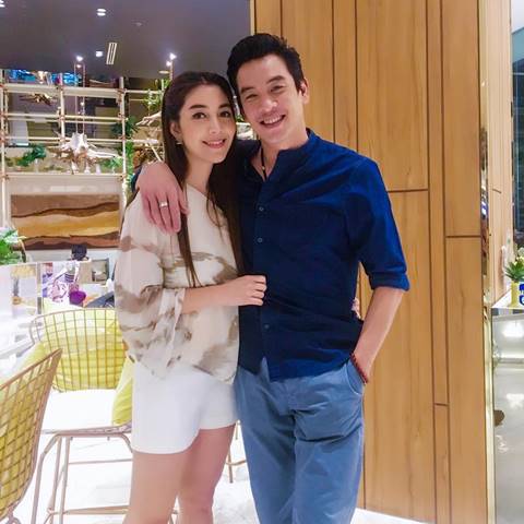 วุ้นเส้น ปัด ชาคริต หลบหน้าไม่มางาน เผยฝ่ายชายป่วย ไม่มีปัญหากัน วุ้นเส้น ปัด ชาคริต หลบหน้าไม่มางาน เผยฝ่ายชายป่วย ไม่มีปัญหากัน