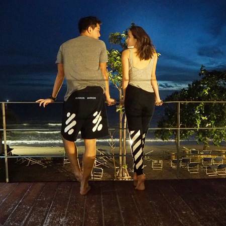 หญิง รฐา หญิง รฐา