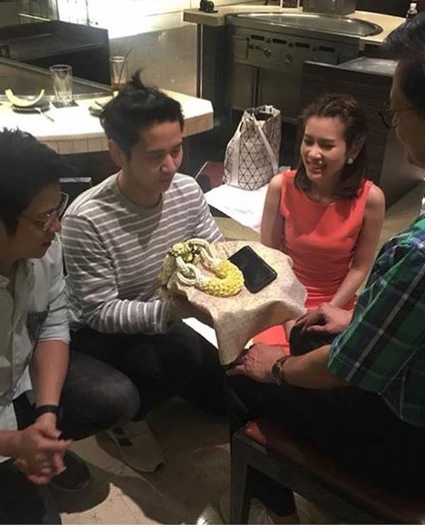 ดีต่อใจ... โต๋ พา ไบรท์ พบครอบครัว ดีต่อใจ... โต๋ พา ไบรท์ พบครอบครัว