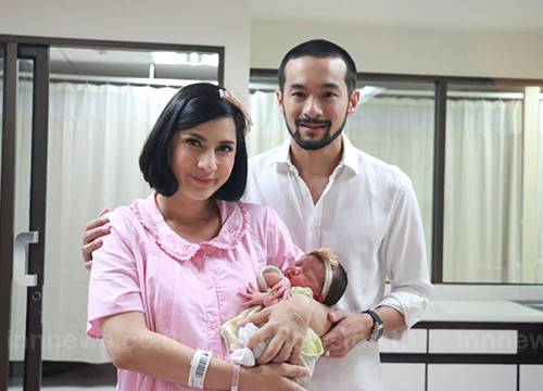 เปิ้ล ภารดี - นิว เชื้อชาติ เปิ้ล ภารดี - นิว เชื้อชาติ