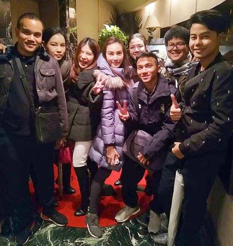 คิดถึงจะแย่...เมย์ พิชญ์นาฏ บินตรงถึงญี่ปุ่น พบหน้าหวานใจ เจ ชนาธิป คิดถึงจะแย่...เมย์ พิชญ์นาฏ บินตรงถึงญี่ปุ่น พบหน้าหวานใจ เจ ชนาธิป