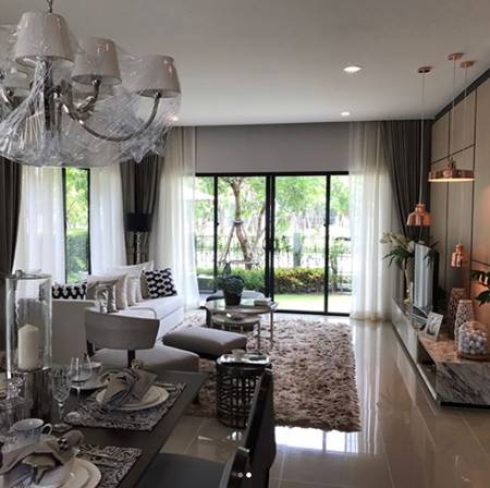 นุ้ย สุจิรา นุ้ย สุจิรา