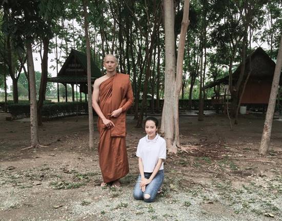 ตั้ม เดอะสตาร์ 10 เข้าพิธีอุปสมบทอย่างเรียบง่าย พร้อมรับฉายาทางธรรม พระสุธโน ตั้ม เดอะสตาร์ 10 เข้าพิธีอุปสมบทอย่างเรียบง่าย พร้อมรับฉายาทางธรรม พระสุธโน
