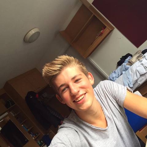 ปิ่น เก็จมณีลูกชายคนที่ 4 ปิ่น เก็จมณีลูกชายคนที่ 4