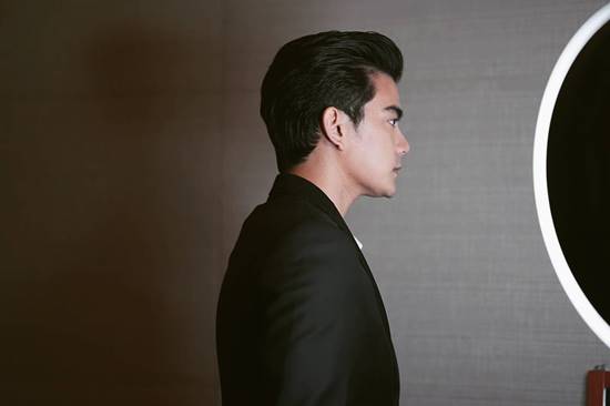 ยิปซี คีรติ ตอบสถานะ ฌอห์ณ จินดาโชติ ยิปซี คีรติ ตอบสถานะ ฌอห์ณ จินดาโชติ