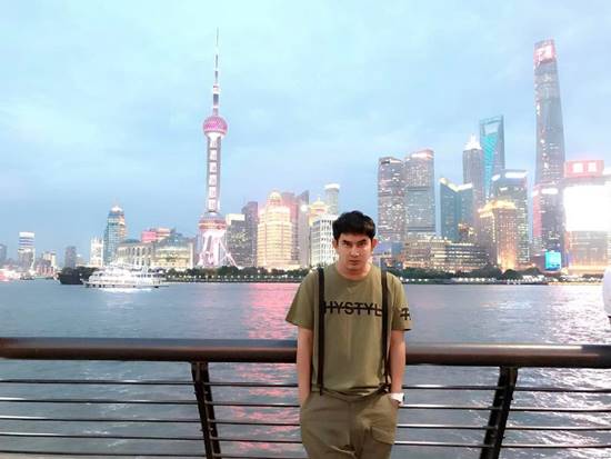 พชร์ อานนท์ พชร์ อานนท์