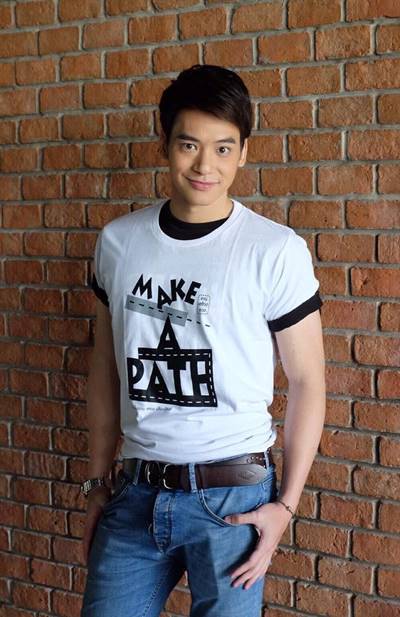 โม มนชนก โม มนชนก