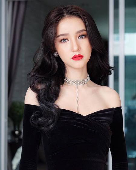 โยชิ รินรดา โยชิ รินรดา