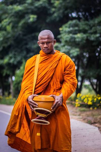 พระบัวขาว พระบัวขาว