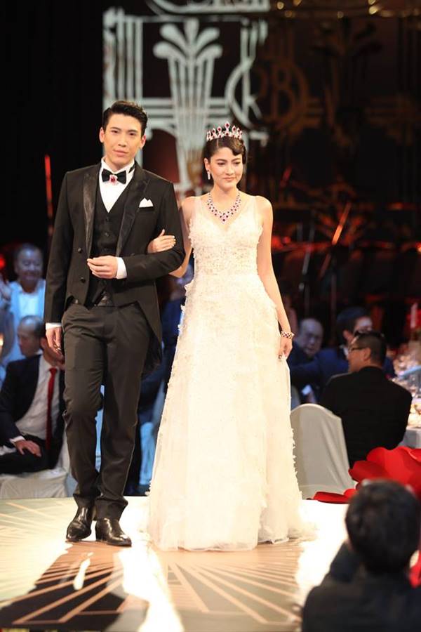 ป๊อก คุกเข่าขอ มาร์กี้ แต่งงาน ป๊อก คุกเข่าขอ มาร์กี้ แต่งงาน