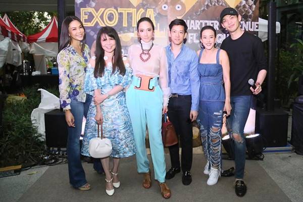 กรุแม่แตก !! อั้ม พัชราภา ขนแบรนด์เนมเลหลัง ถูกสุด ๆ แค่ 300 ทำห้างแทบแตก กรุแม่แตก !! อั้ม พัชราภา ขนแบรนด์เนมเลหลัง ถูกสุด ๆ แค่ 300 ทำห้างแทบแตก