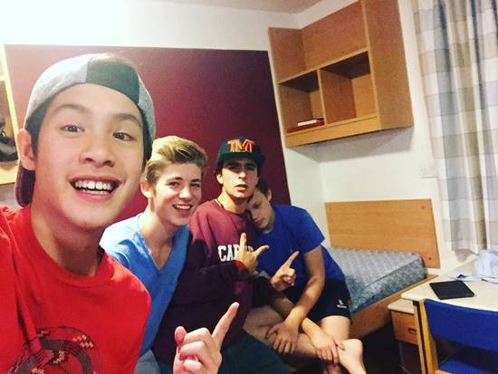 ปิ่น เก็จมณีลูกชายคนที่ 4 ปิ่น เก็จมณีลูกชายคนที่ 4