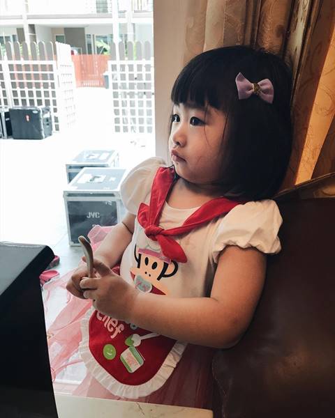 น้องชูใจ ตัดผมทรงใหม่ น้องชูใจ ตัดผมทรงใหม่
