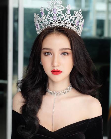 โยชิ รินรดา โยชิ รินรดา