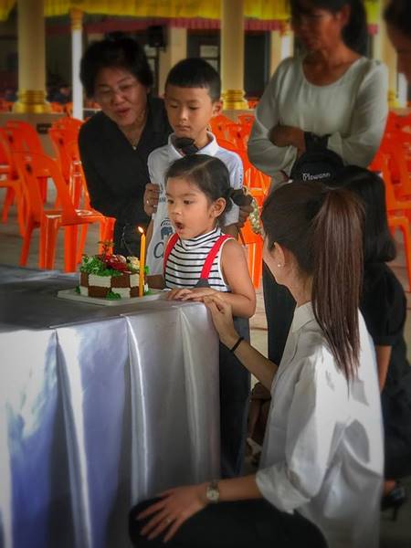 น้องมะลิ น้องมะลิ