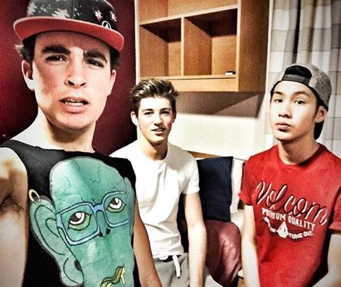 ปิ่น เก็จมณีลูกชายคนที่ 4 ปิ่น เก็จมณีลูกชายคนที่ 4