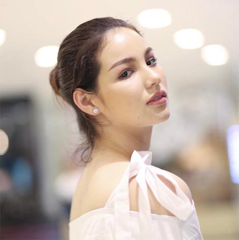 จูลี่ The Face จูลี่ The Face