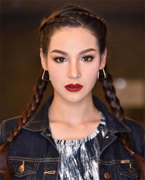 จูลี่ The Face จูลี่ The Face