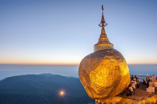 ไหว้พระธาตุเสริมดวง ไหว้พระธาตุเสริมดวง