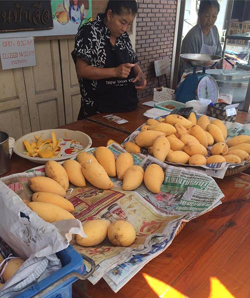 ร้านข้าวเหนียวมะม่วงอร่อย ร้านข้าวเหนียวมะม่วงอร่อย