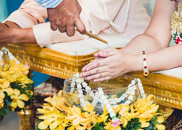 พานรับน้ำสังข์ พานรับน้ำสังข์