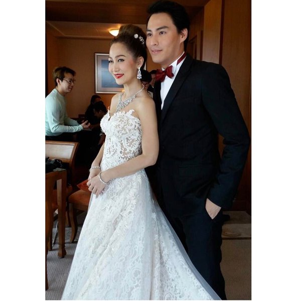 นาวิน ต้าร์ - ไฮโซน้ำหวาน นาวิน ต้าร์ - ไฮโซน้ำหวาน