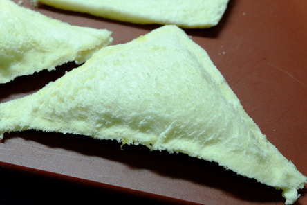 ขนมปังไส้ไข่กวน ขนมปังไส้ไข่กวน