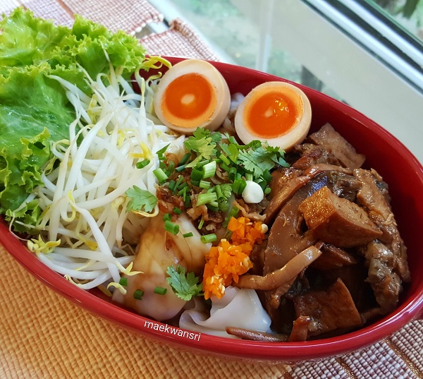 ก๋วยเตี๋ยวทรงเครื่อง ก๋วยเตี๋ยวทรงเครื่อง