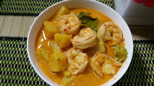 แกงคั่วสับปะรดกุ้ง แกงคั่วสับปะรดกุ้ง